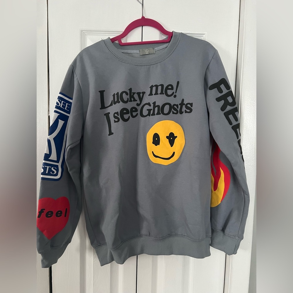 lucky me i see ghosts crew neck
